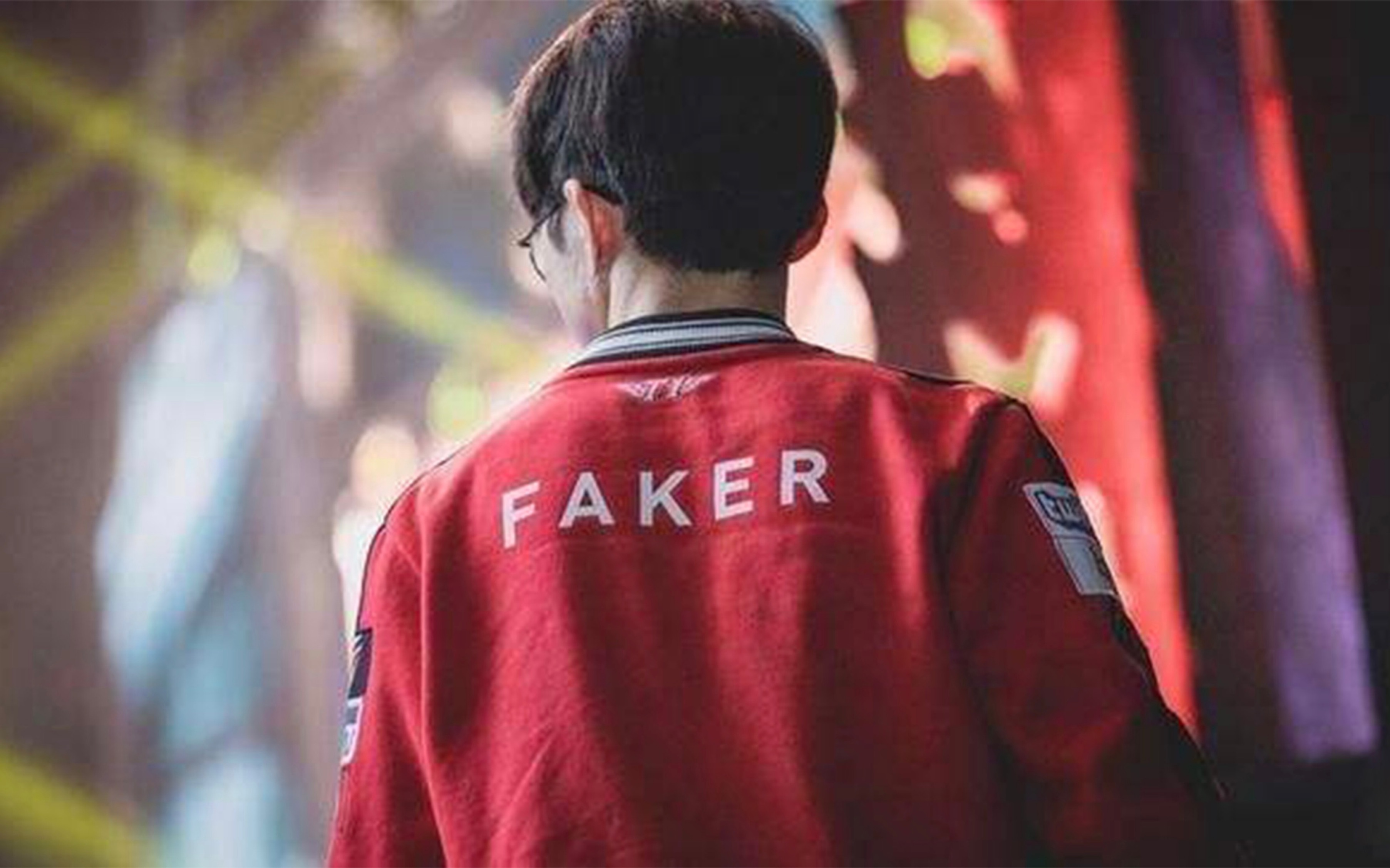 阿布：EDG现在在过渡的状态，合适的时候会让Meiko回来