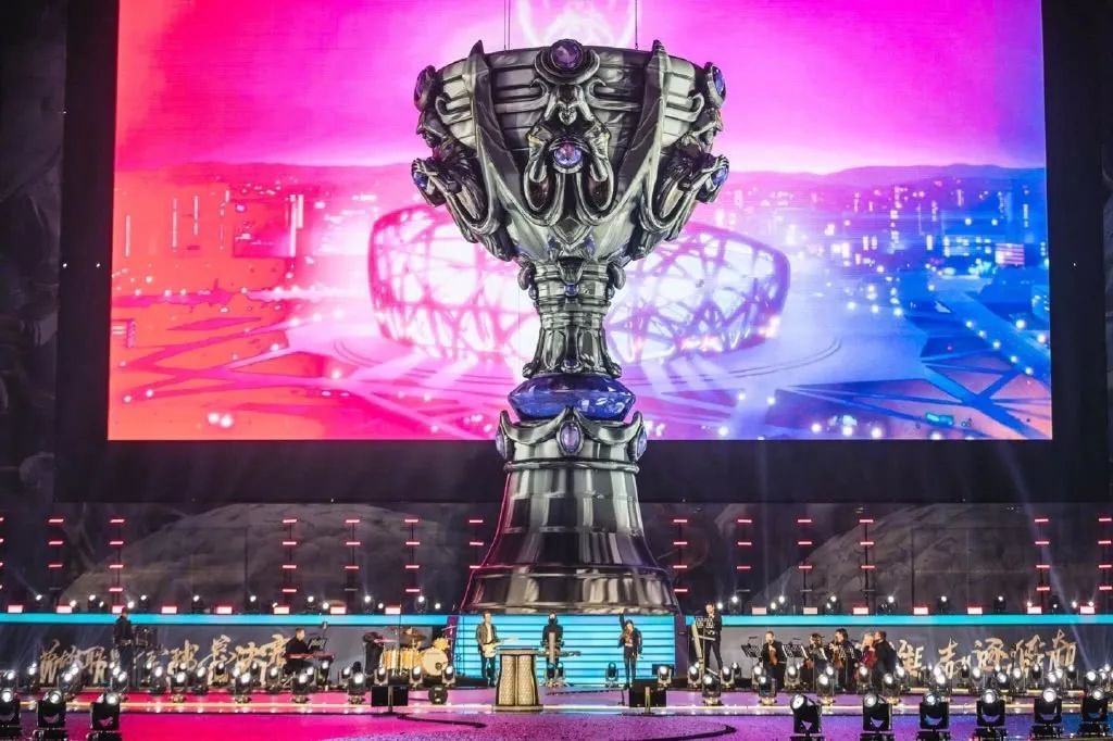 NaVi荣登HLTV 2021最佳战队 CEO亲自致谢